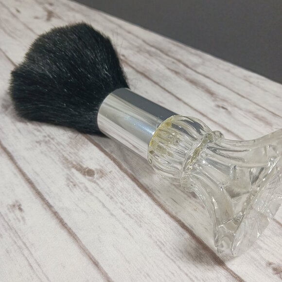 Lady Primrose Luxe Powder Dusting Brush Crystal Handle 6.5" - Picture 5 of 8